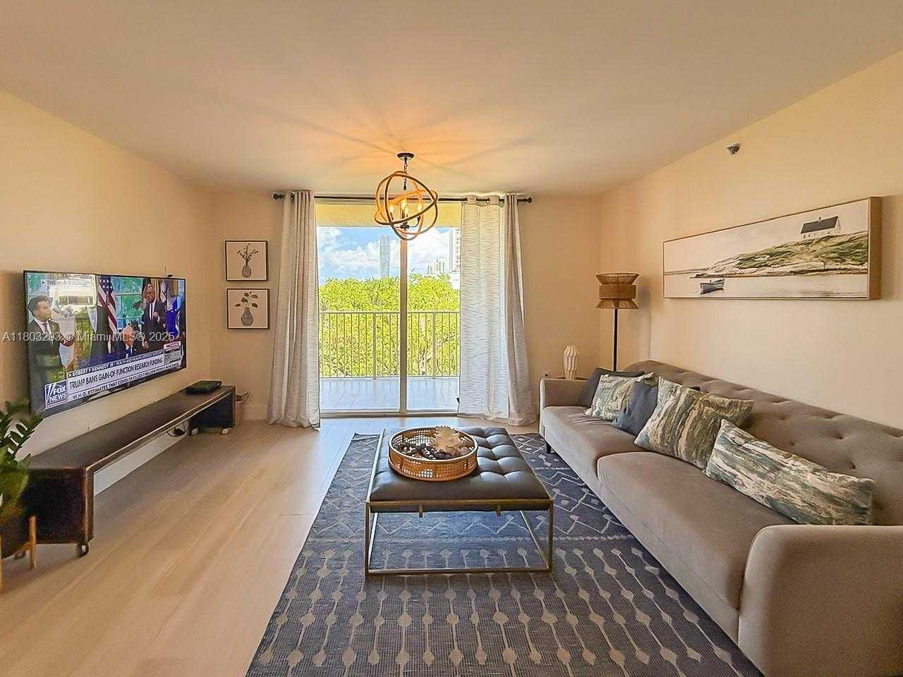 Small Image of 19601 EAST COUNTRY CLUB DR #7304, Aventura Number 2