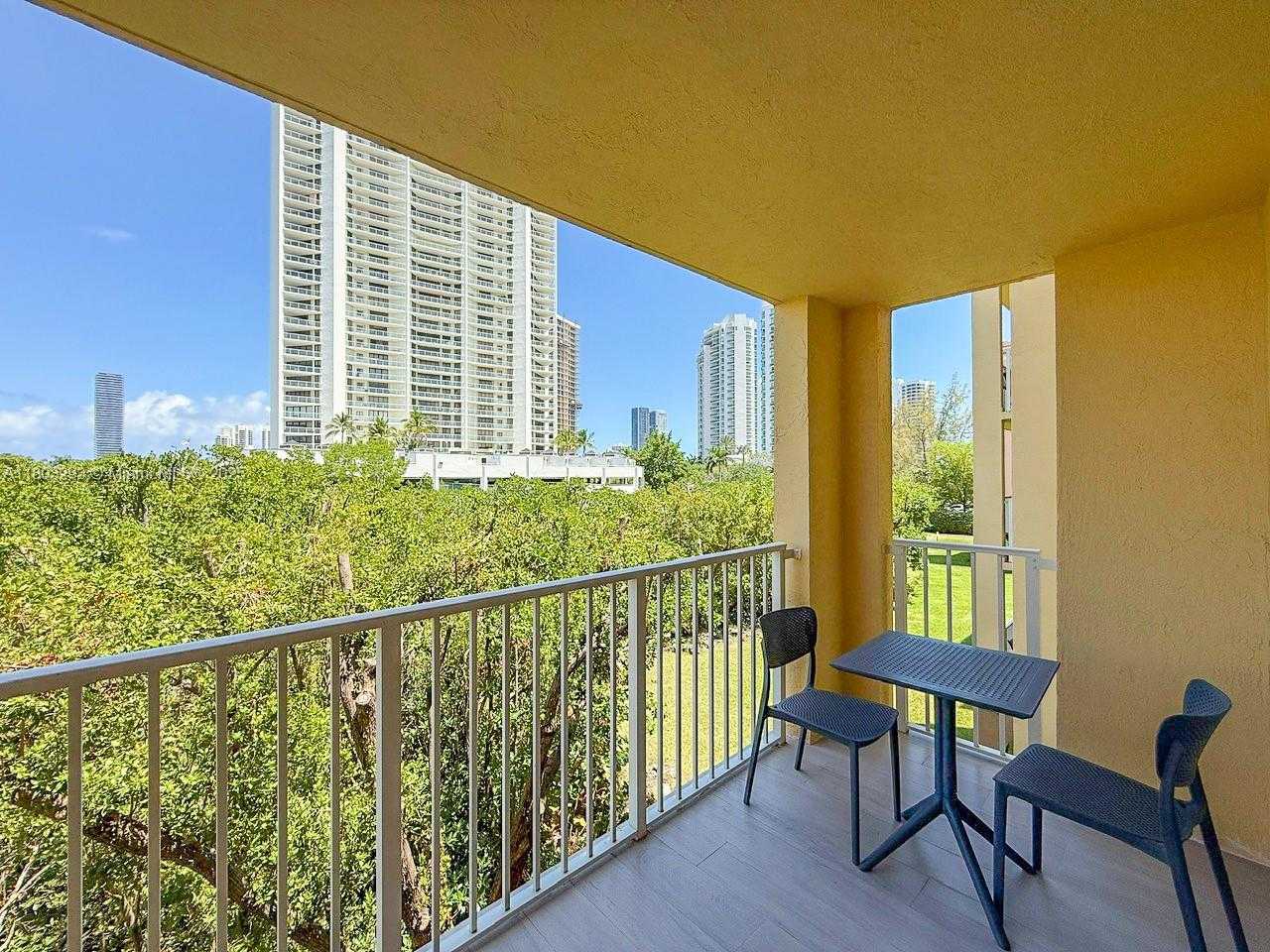 Small Image of 19601 EAST COUNTRY CLUB DR #7304, Aventura Number 5