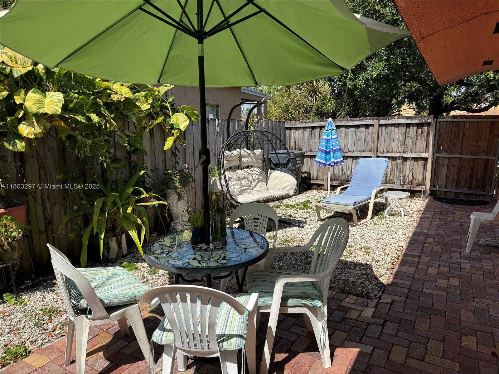 Small Image of 2306 LIBERTY ST #B, Hollywood Number 1