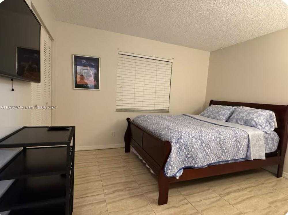 Small Image of 2306 LIBERTY ST #B, Hollywood Number 6