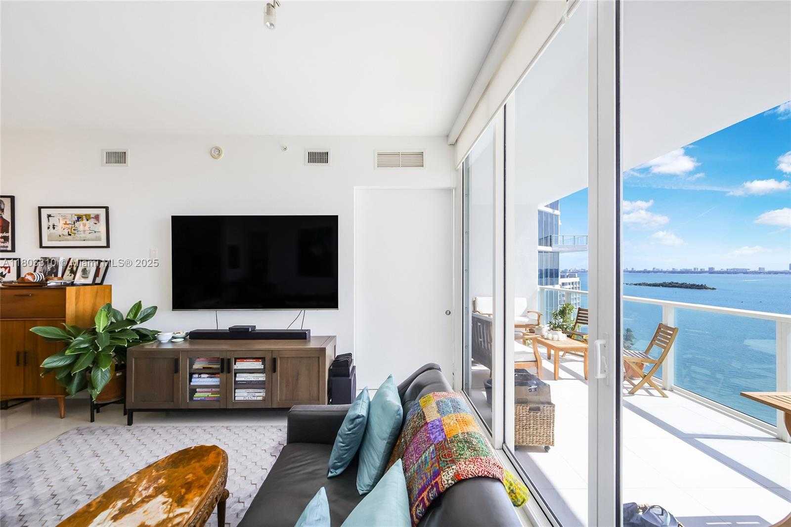 Small Image of 2020 NORTH BAYSHORE DR #1604, Miami Number 13