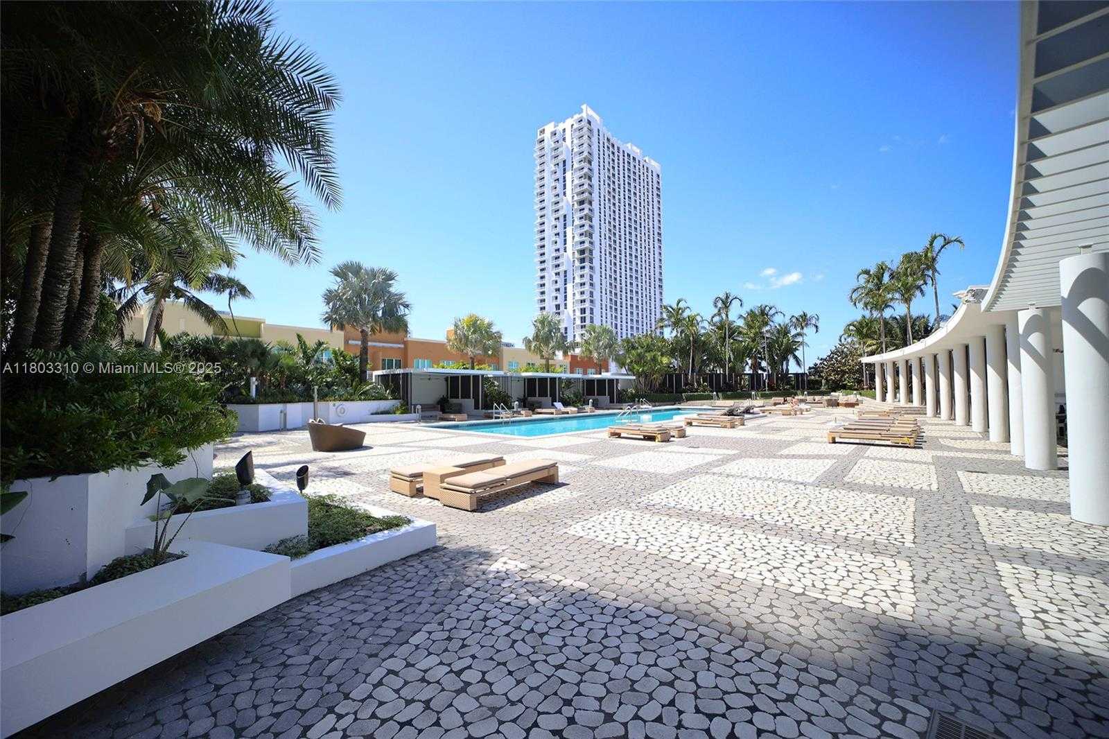 Small Image of 2020 NORTH BAYSHORE DR #1604, Miami Number 38
