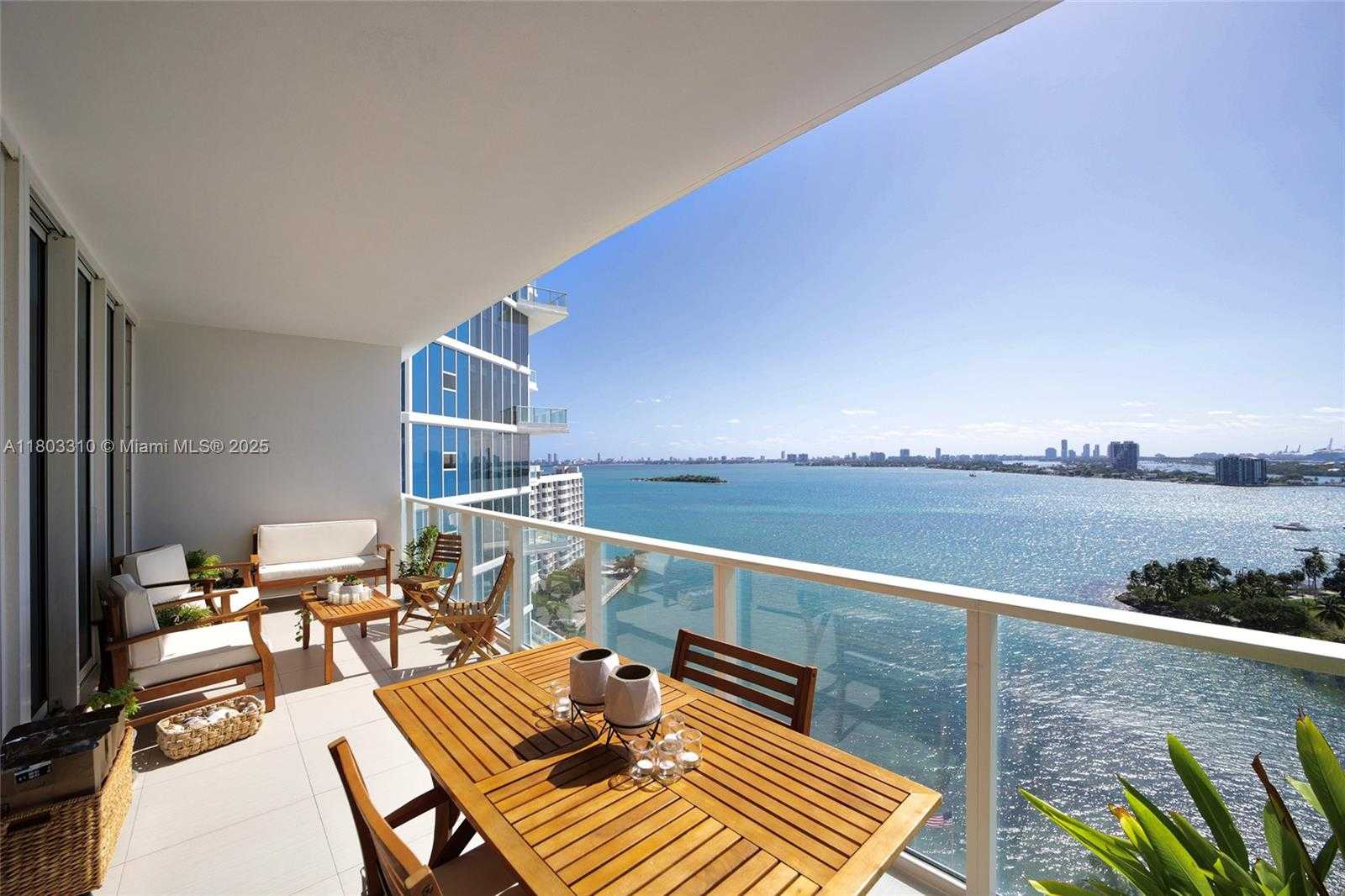 Small Image of 2020 NORTH BAYSHORE DR #1604, Miami Number 4