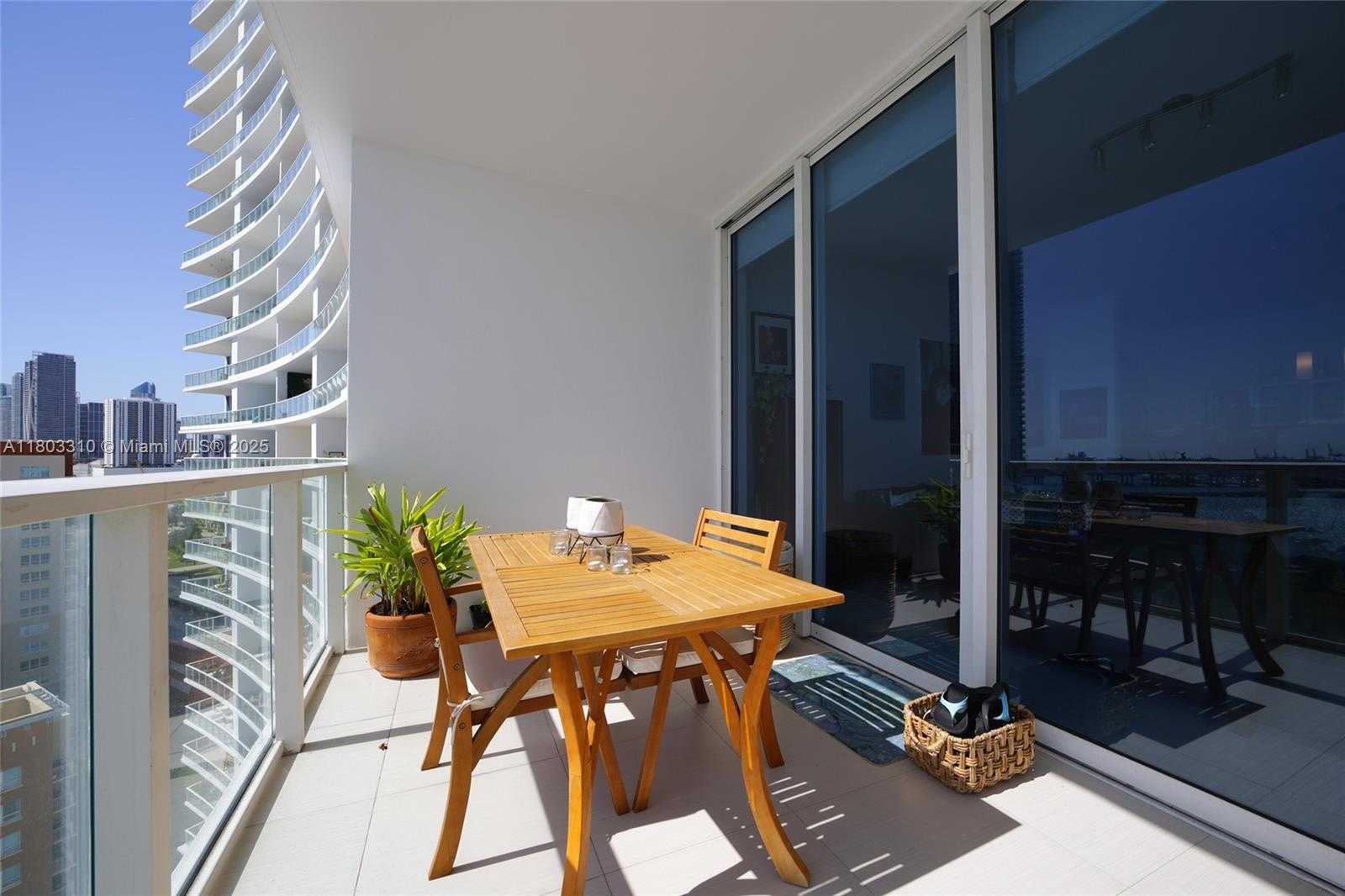 Small Image of 2020 NORTH BAYSHORE DR #1604, Miami Number 7