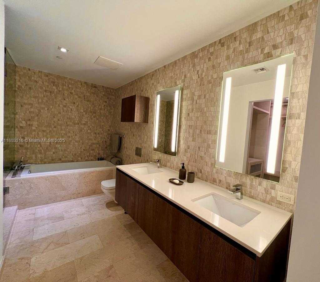 Small Image of 88 SOUTH WEST 7TH ST #808, Miami Number 18