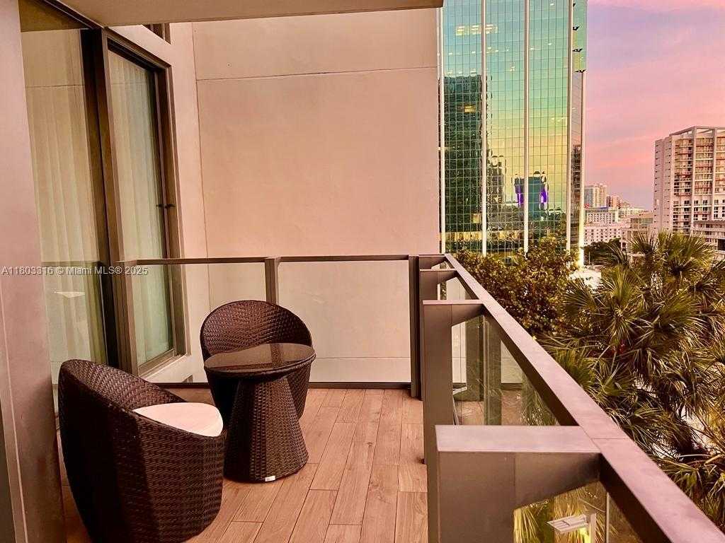 Small Image of 88 SOUTH WEST 7TH ST #808, Miami Number 22