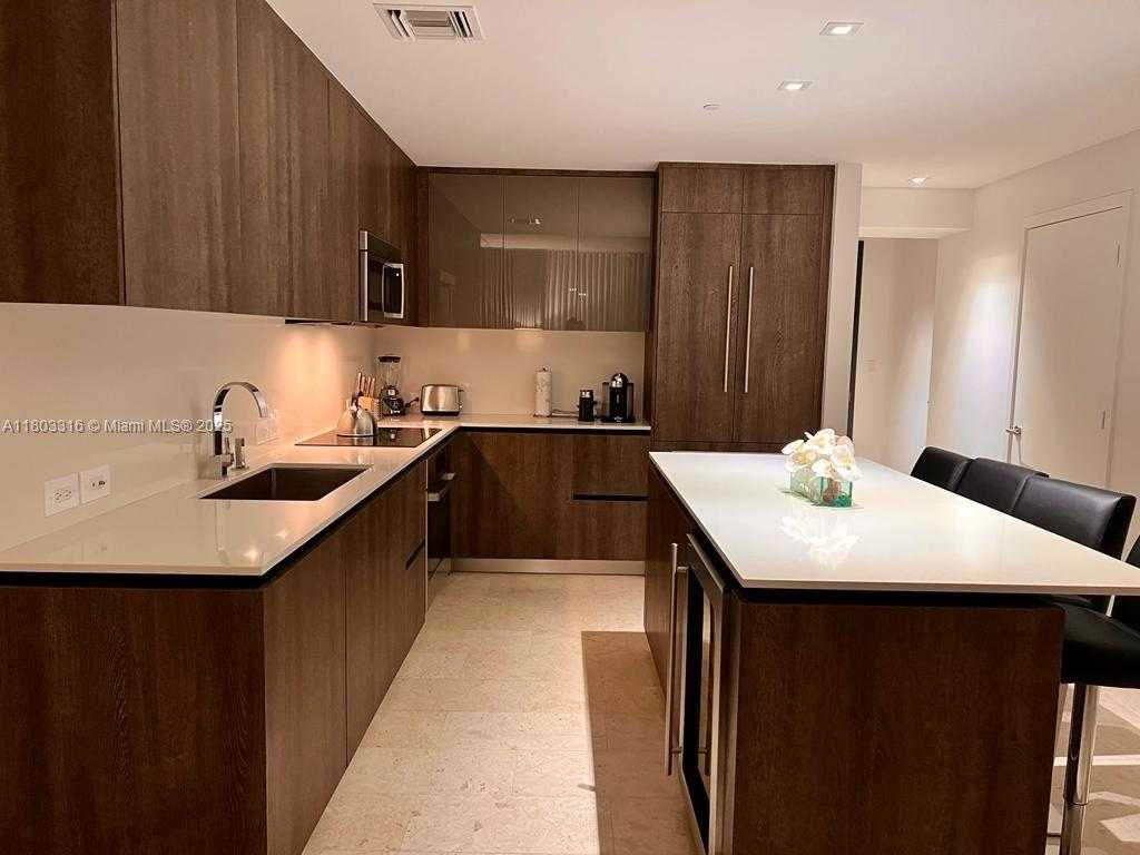 Small Image of 88 SOUTH WEST 7TH ST #808, Miami Number 4