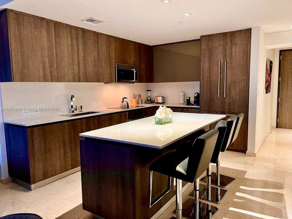 Small Image of 88 SOUTH WEST 7TH ST #808, Miami Number 6