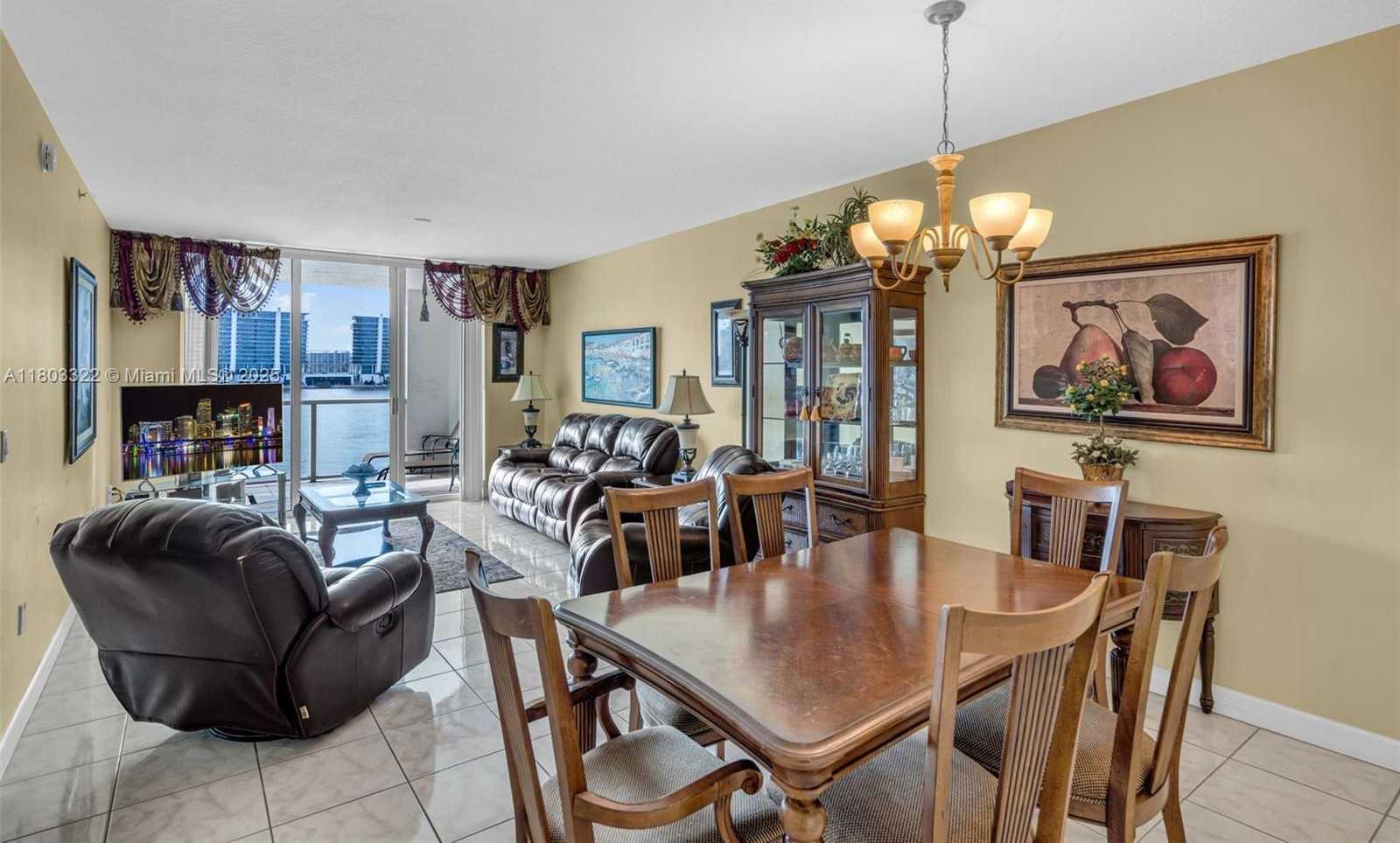 Small Image of 18100 NORTH BAY RD #404, Sunny Isles Beach Number 5