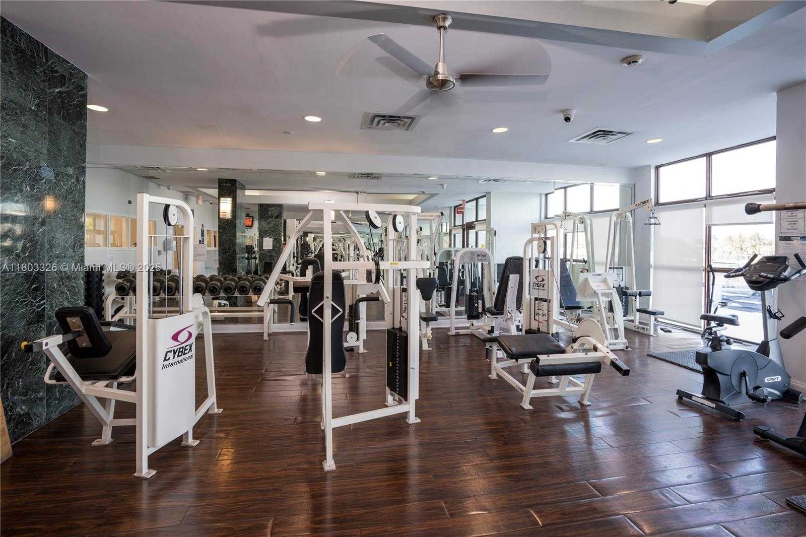 Small Image of 6770 INDIAN CREEK DR #4P, Miami Beach Number 16