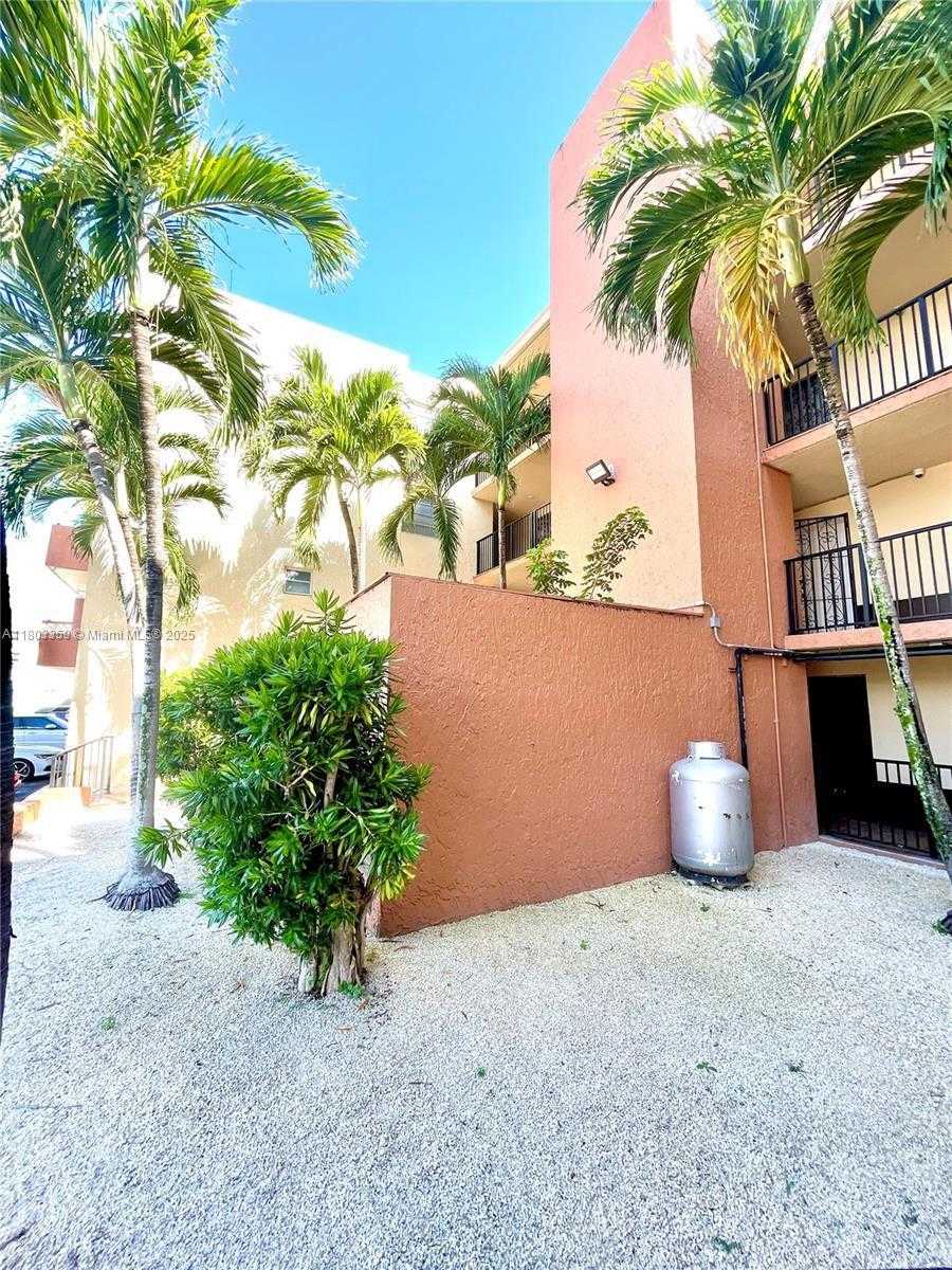 Small Image of 677 SOUTH WEST 9TH AVE #309, Miami Number 11