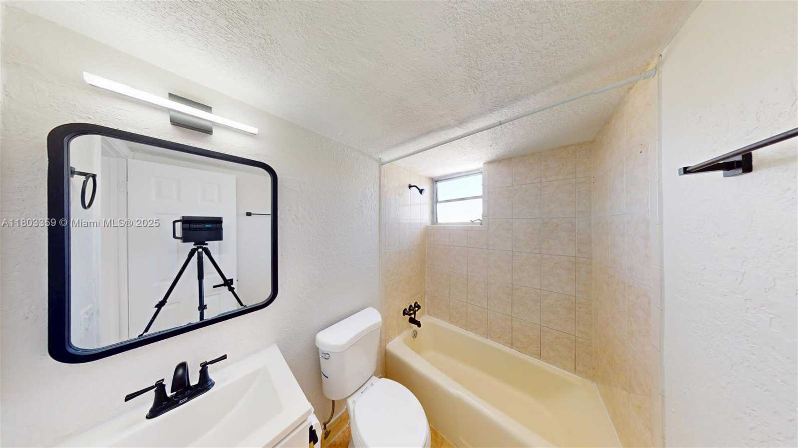 Small Image of 677 SOUTH WEST 9TH AVE #309, Miami Number 8