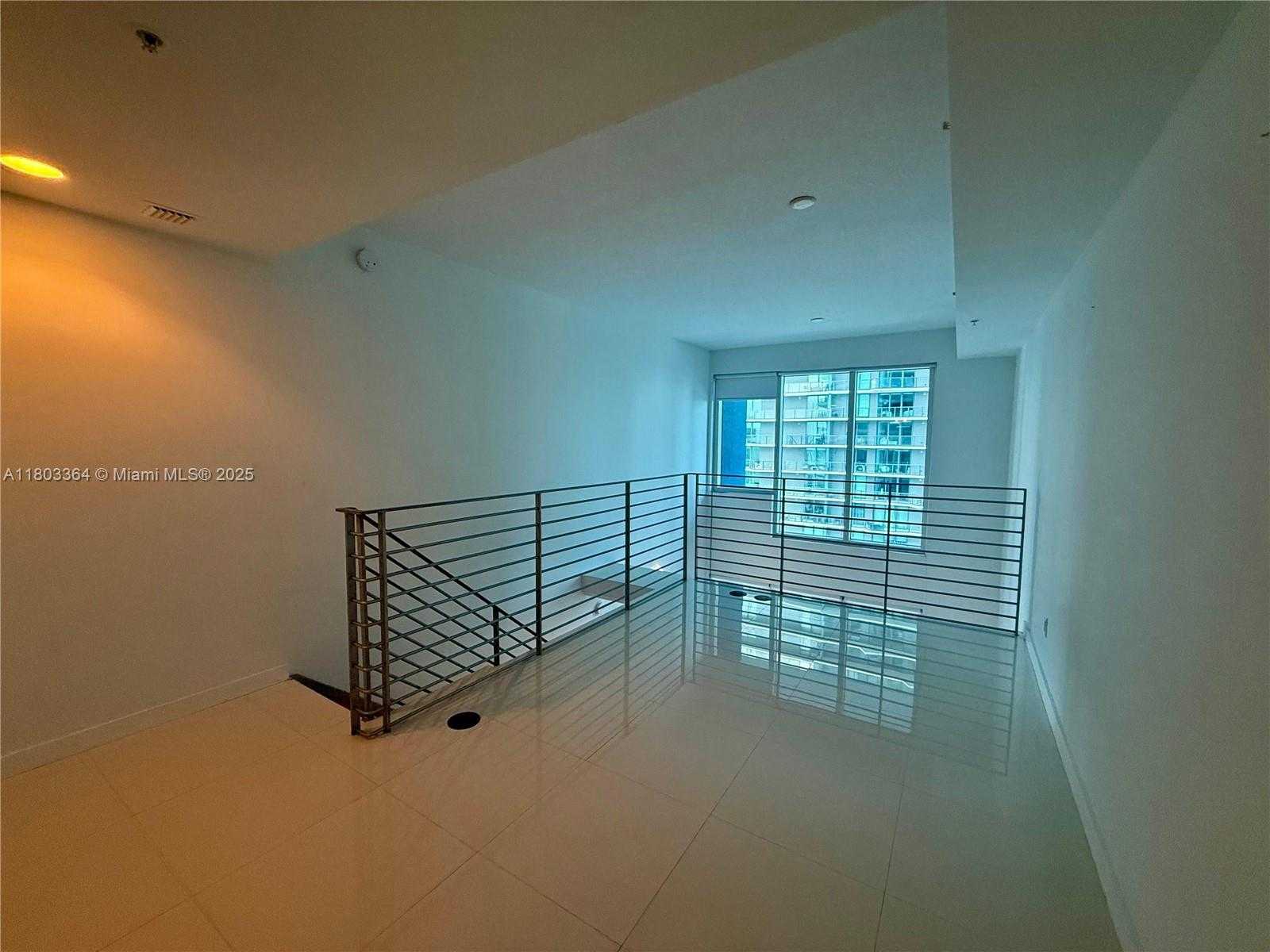 Small Image of 60 SOUTH WEST 13TH ST #1618, Miami Number 7
