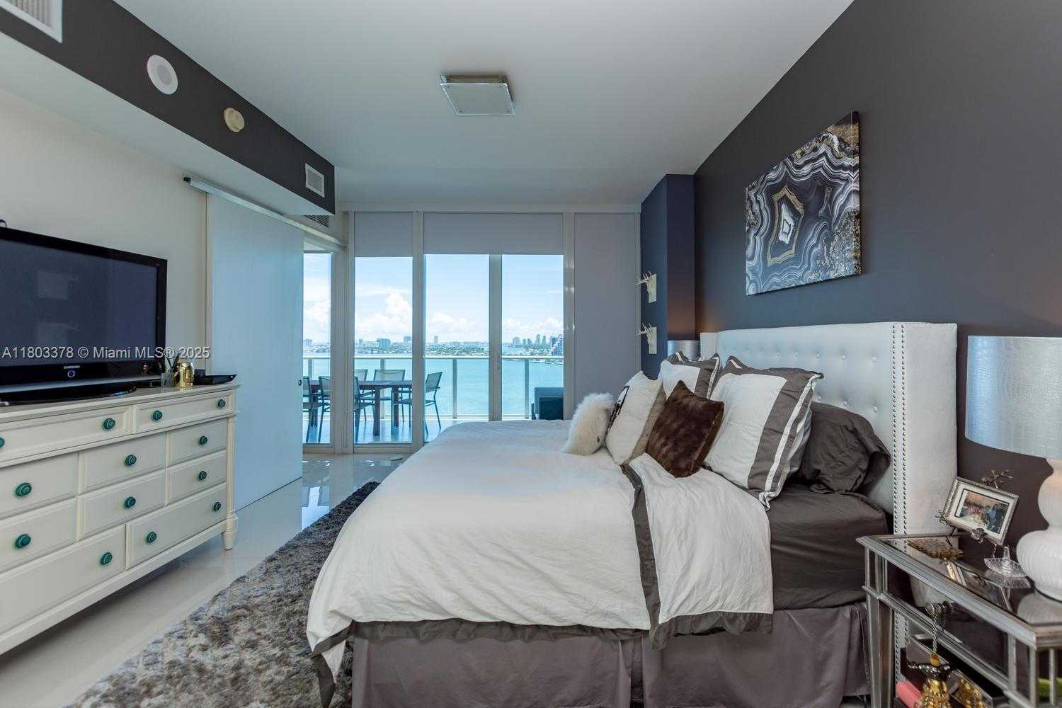 Small Image of 2020 NORTH BAYSHORE DR #2005, Miami Number 22