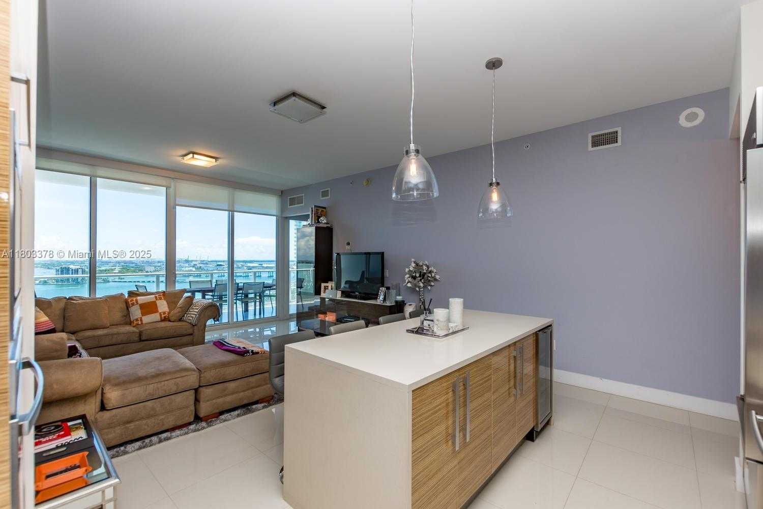 Small Image of 2020 NORTH BAYSHORE DR #2005, Miami Number 9