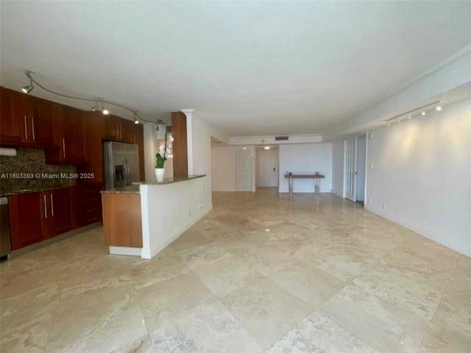 Small Image of 18181 NORTH EAST 31ST CT #509, Aventura Number 2