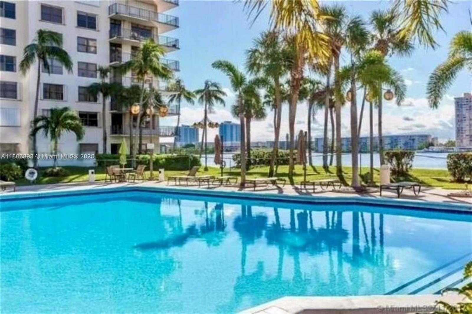 Small Image of 18181 NORTH EAST 31ST CT #509, Aventura Number 25