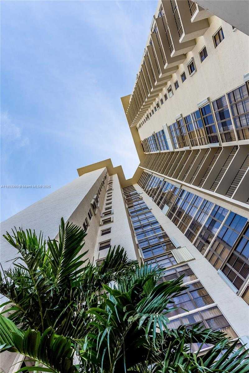 Small Image of 18181 NORTH EAST 31ST CT #509, Aventura Number 30