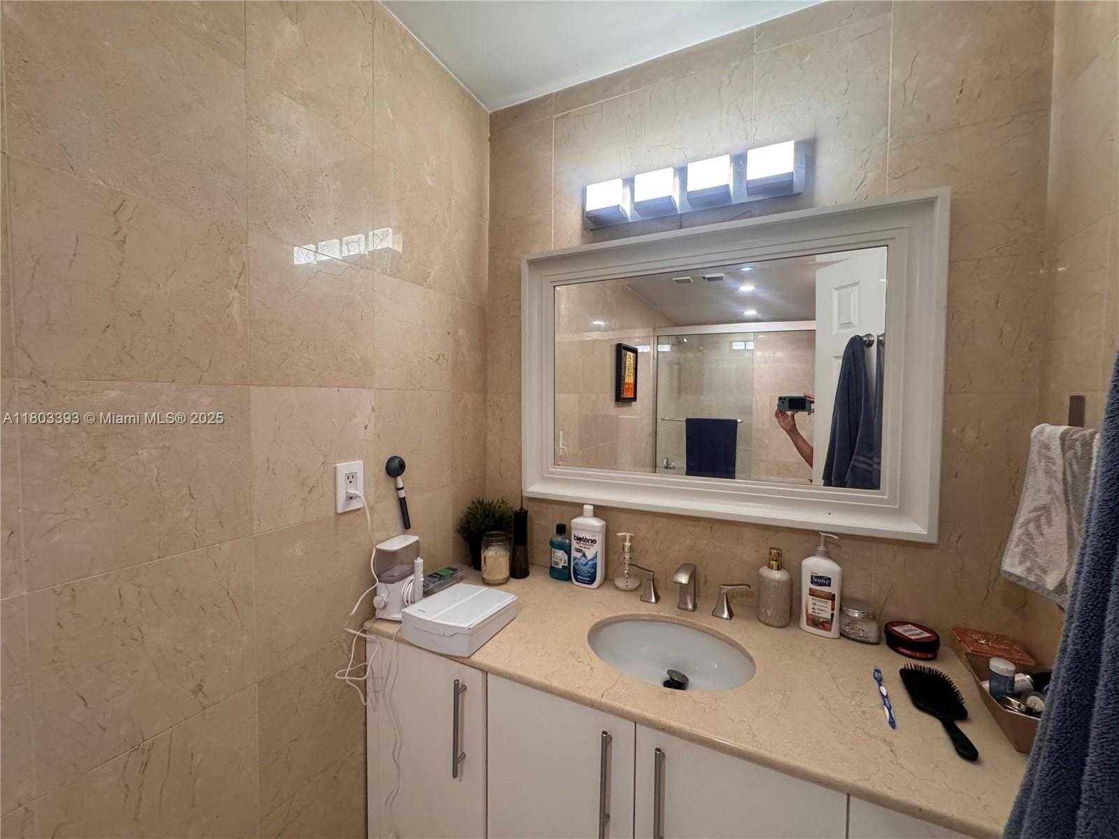 Small Image of 18181 NORTH EAST 31ST CT #509, Aventura Number 40