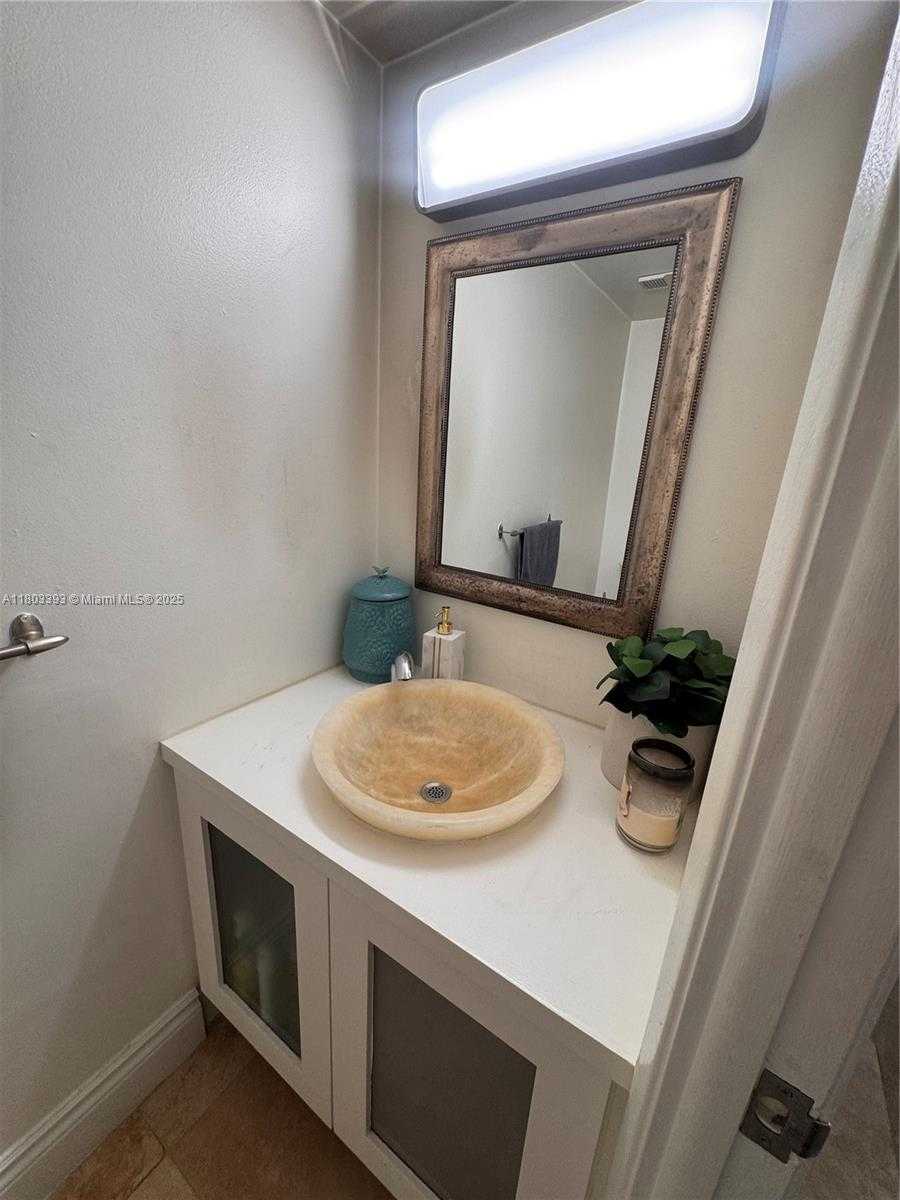 Small Image of 18181 NORTH EAST 31ST CT #509, Aventura Number 45