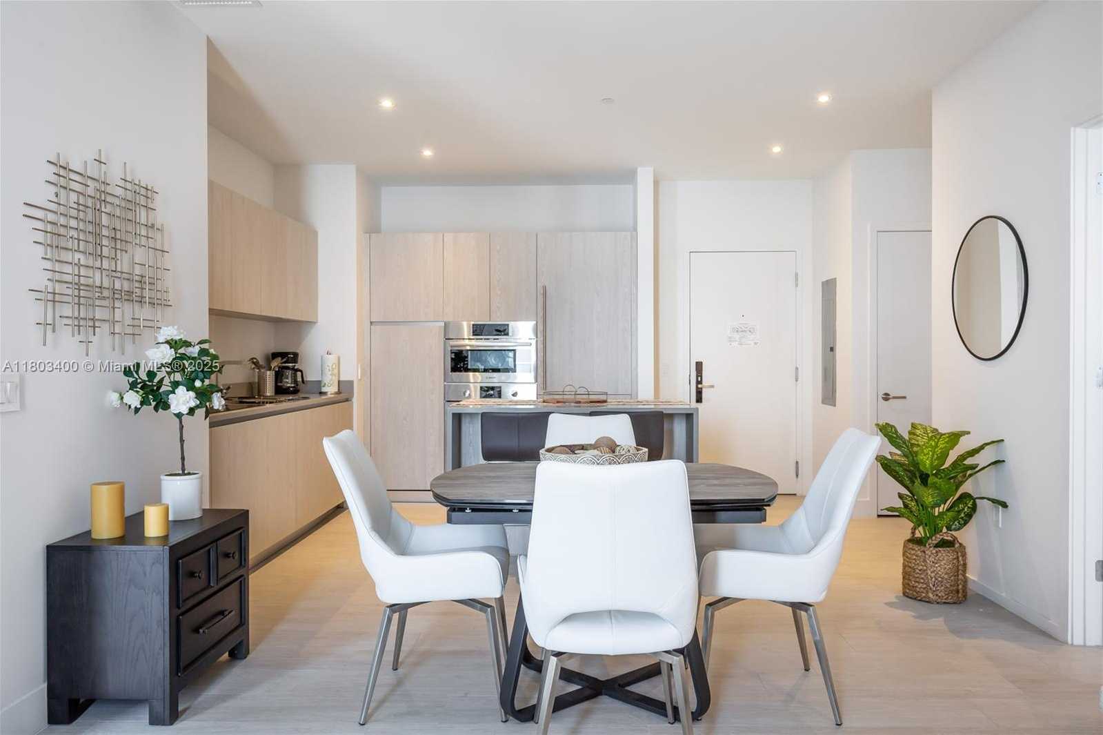 Small Image of 4010 SOUTH OCEAN DR #T4303, Hollywood Number 11