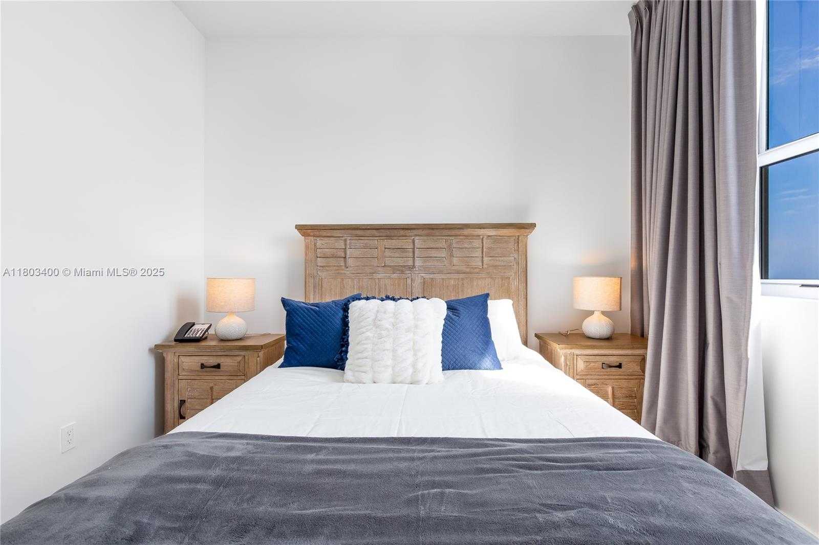 Small Image of 4010 SOUTH OCEAN DR #T4303, Hollywood Number 16