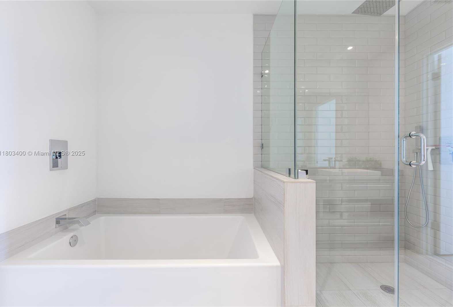 Small Image of 4010 SOUTH OCEAN DR #T4303, Hollywood Number 22