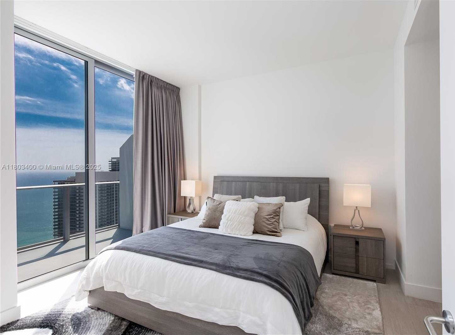 Small Image of 4010 SOUTH OCEAN DR #T4303, Hollywood Number 25