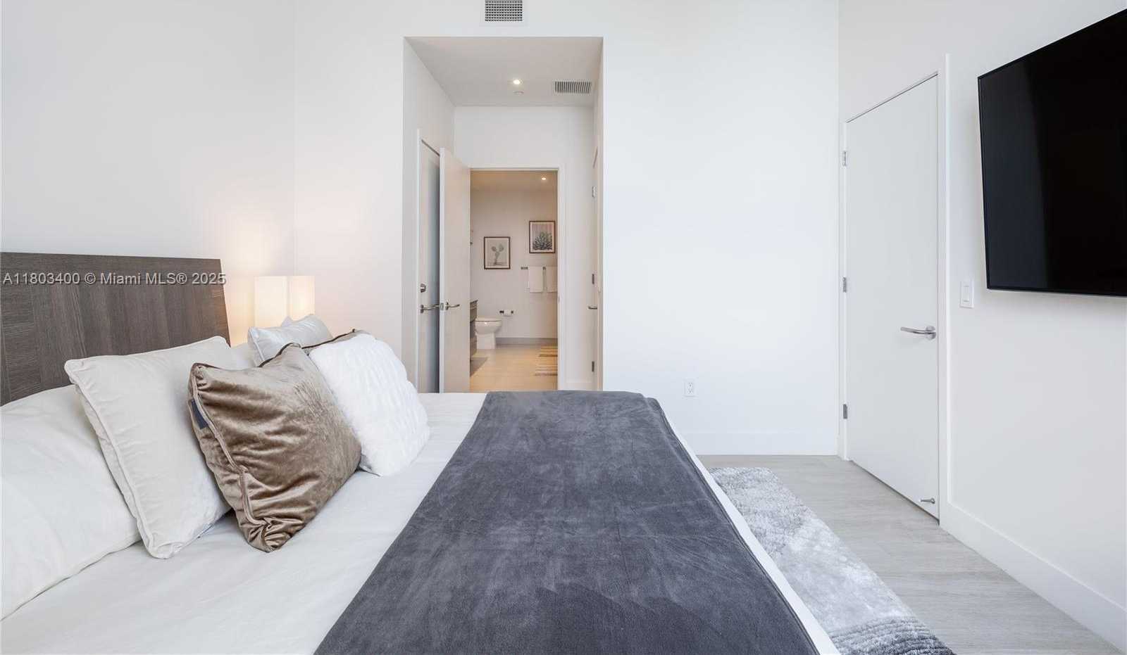 Small Image of 4010 SOUTH OCEAN DR #T4303, Hollywood Number 26