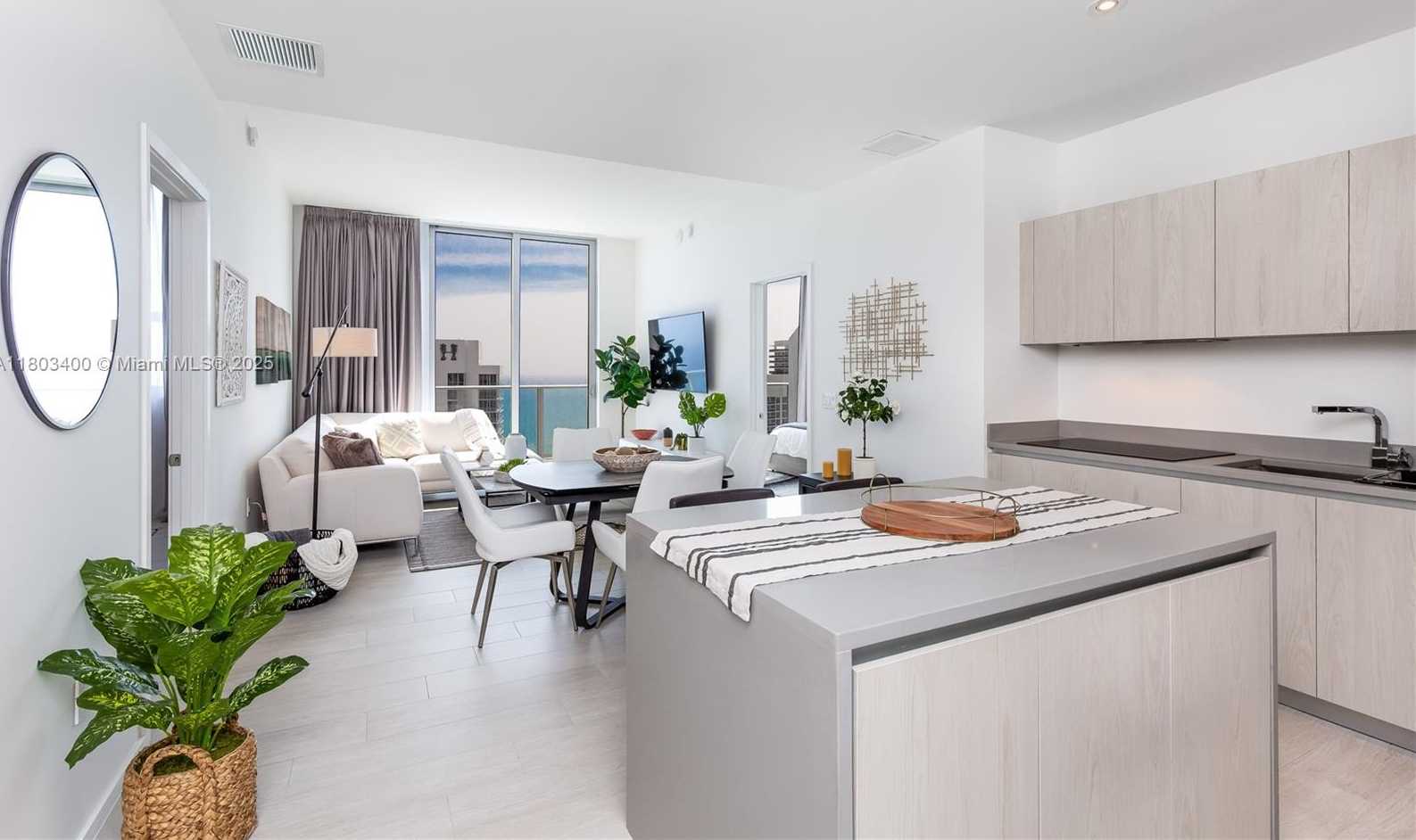 Small Image of 4010 SOUTH OCEAN DR #T4303, Hollywood Number 3