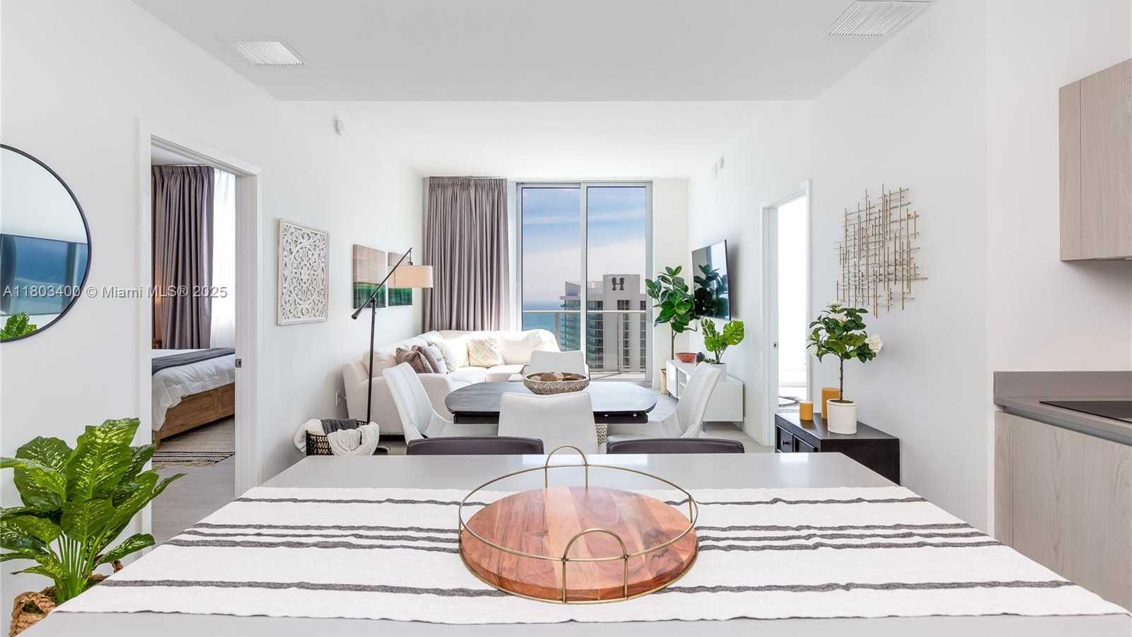 Small Image of 4010 SOUTH OCEAN DR #T4303, Hollywood Number 5