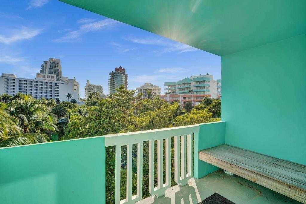 Small Image of 301 OCEAN DR #402, Miami Beach Number 32