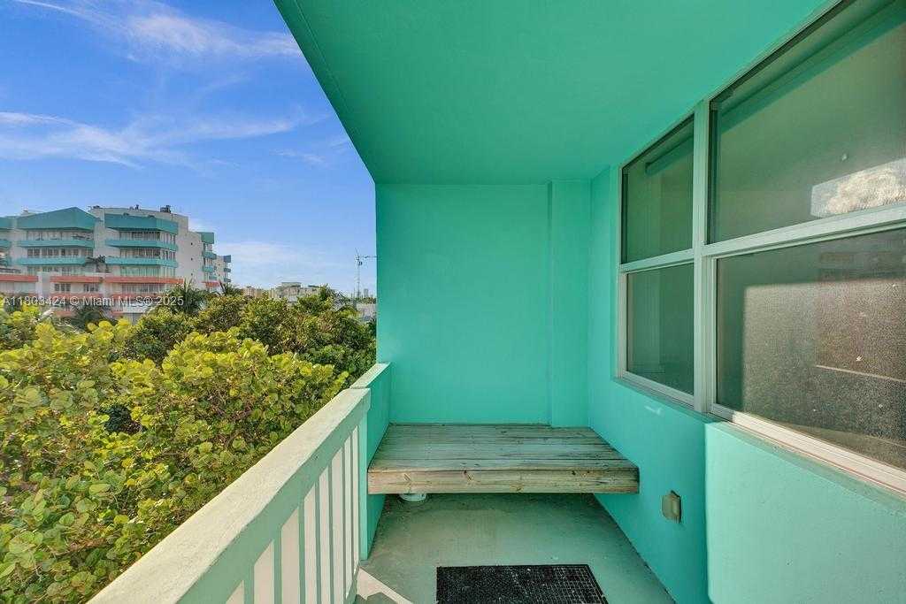 Small Image of 301 OCEAN DR #402, Miami Beach Number 41