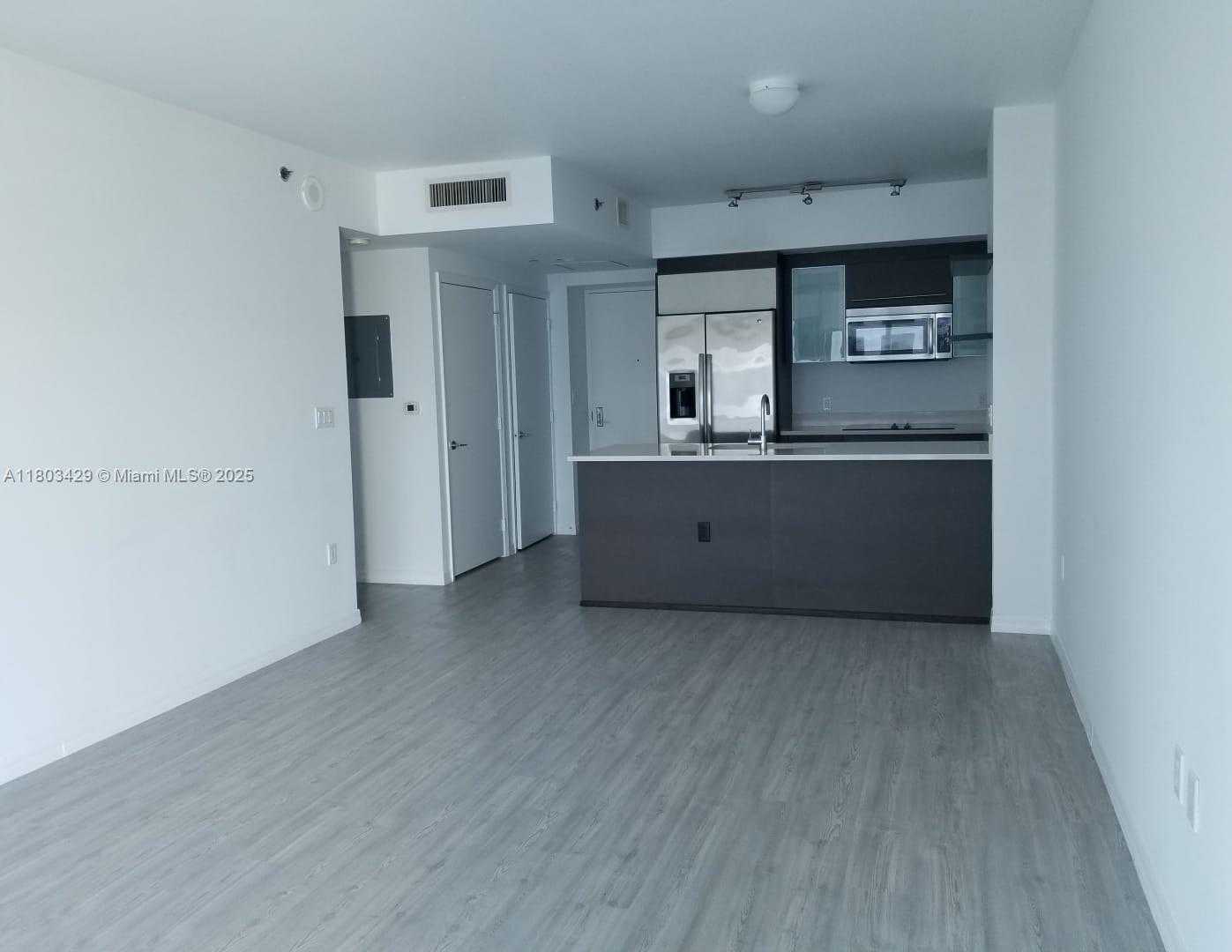 Small Image of 500 BRICKELL AVE #3404, Miami Number 11