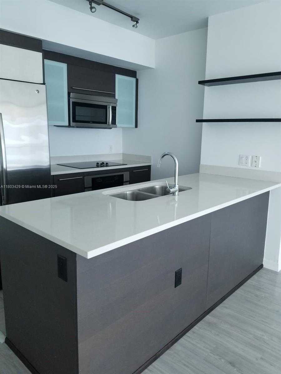 Small Image of 500 BRICKELL AVE #3404, Miami Number 13