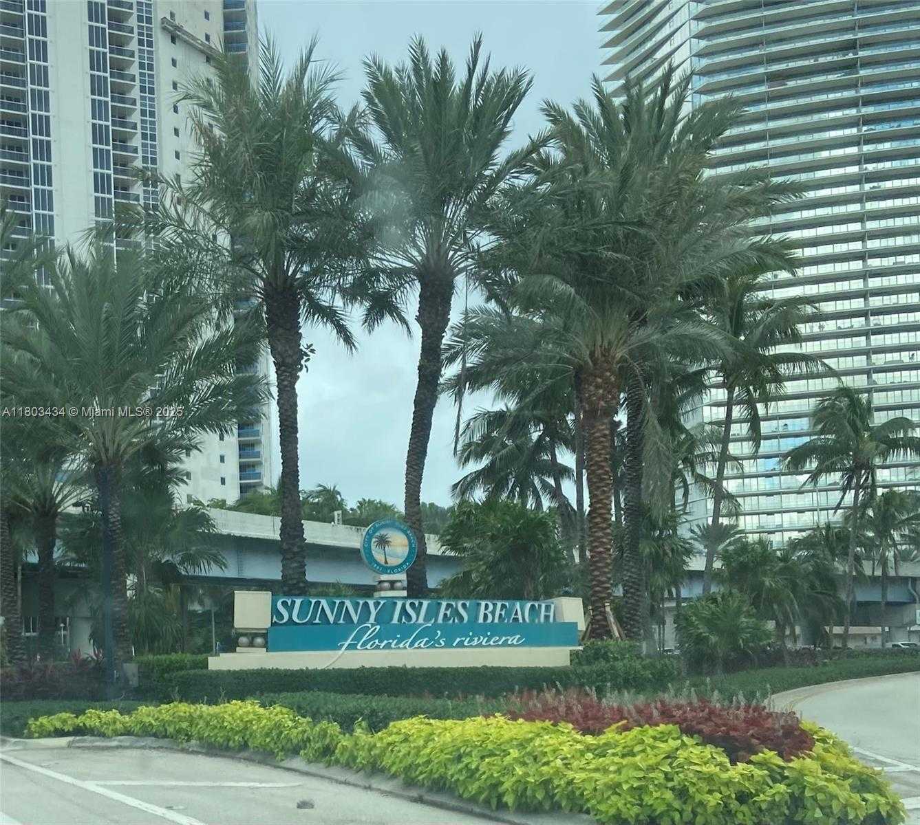 Small Image of 16919 NORTH BAY RD #815, Sunny Isles Beach Number 2