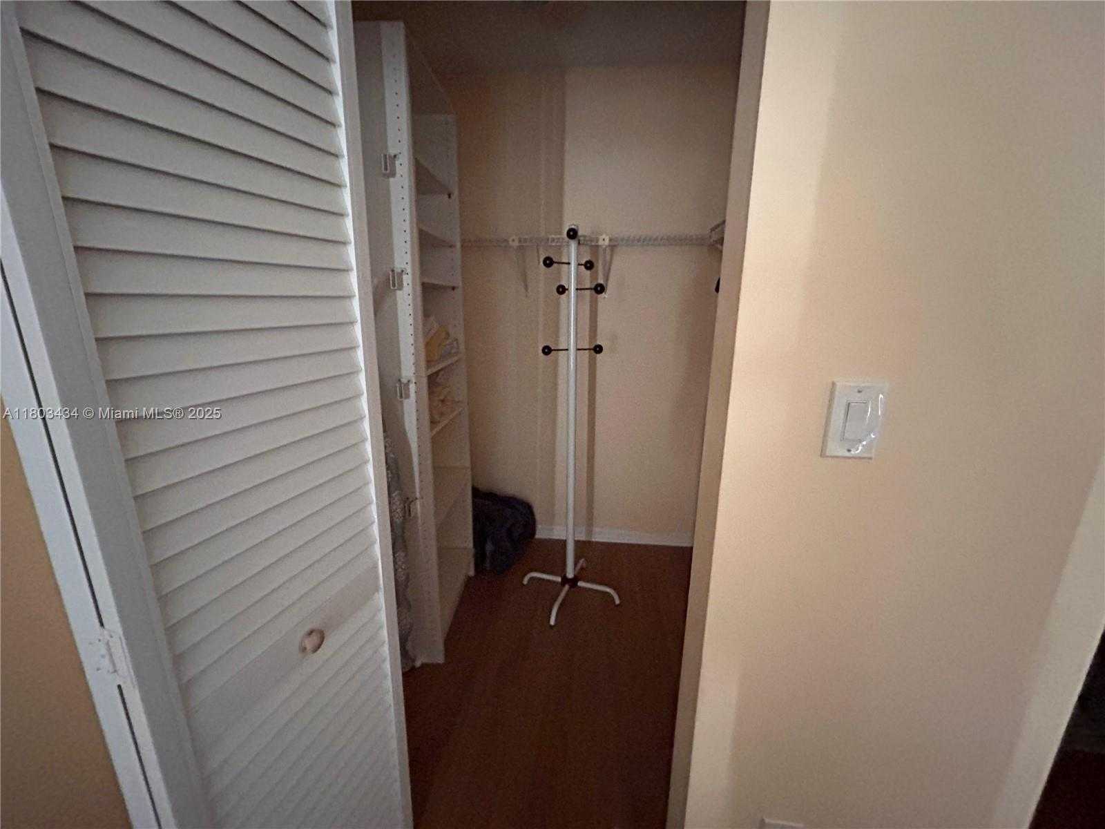 Small Image of 16919 NORTH BAY RD #815, Sunny Isles Beach Number 34