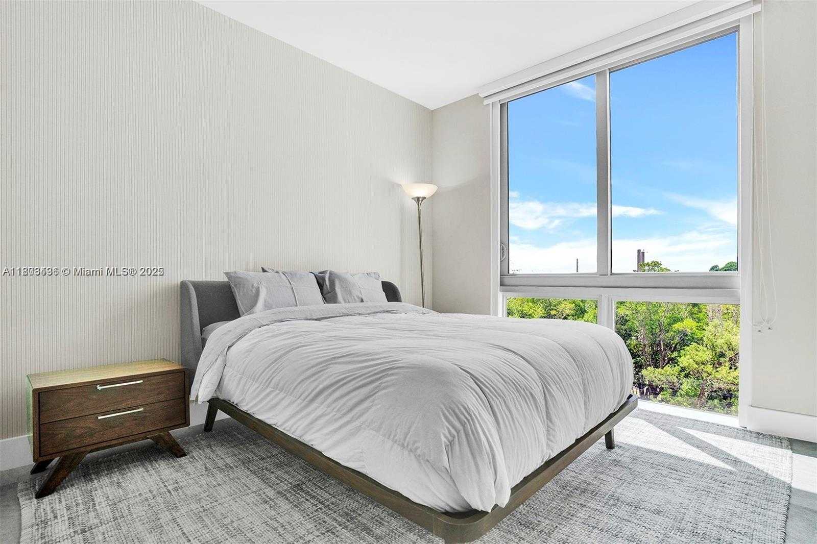 Small Image of 16385 BISCAYNE BLVD #421, North Miami Beach Number 15
