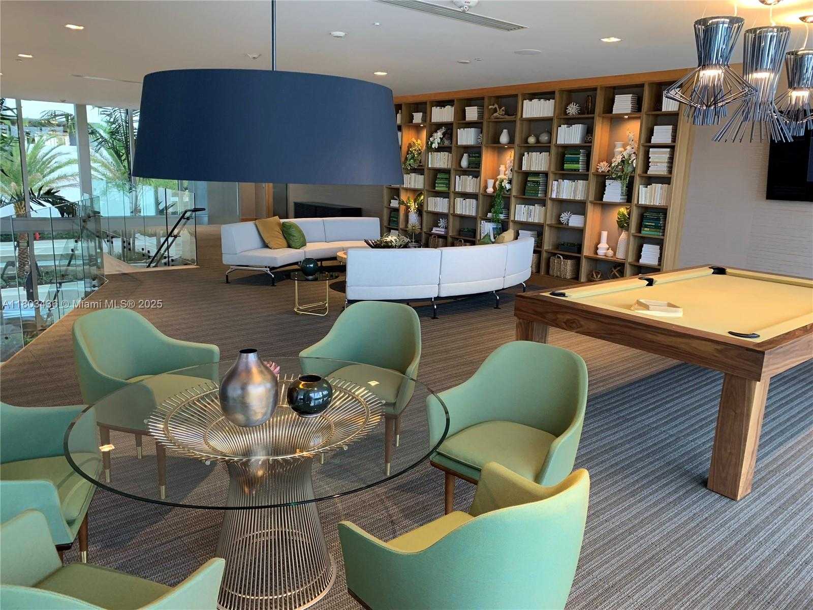 Small Image of 16385 BISCAYNE BLVD #421, North Miami Beach Number 21