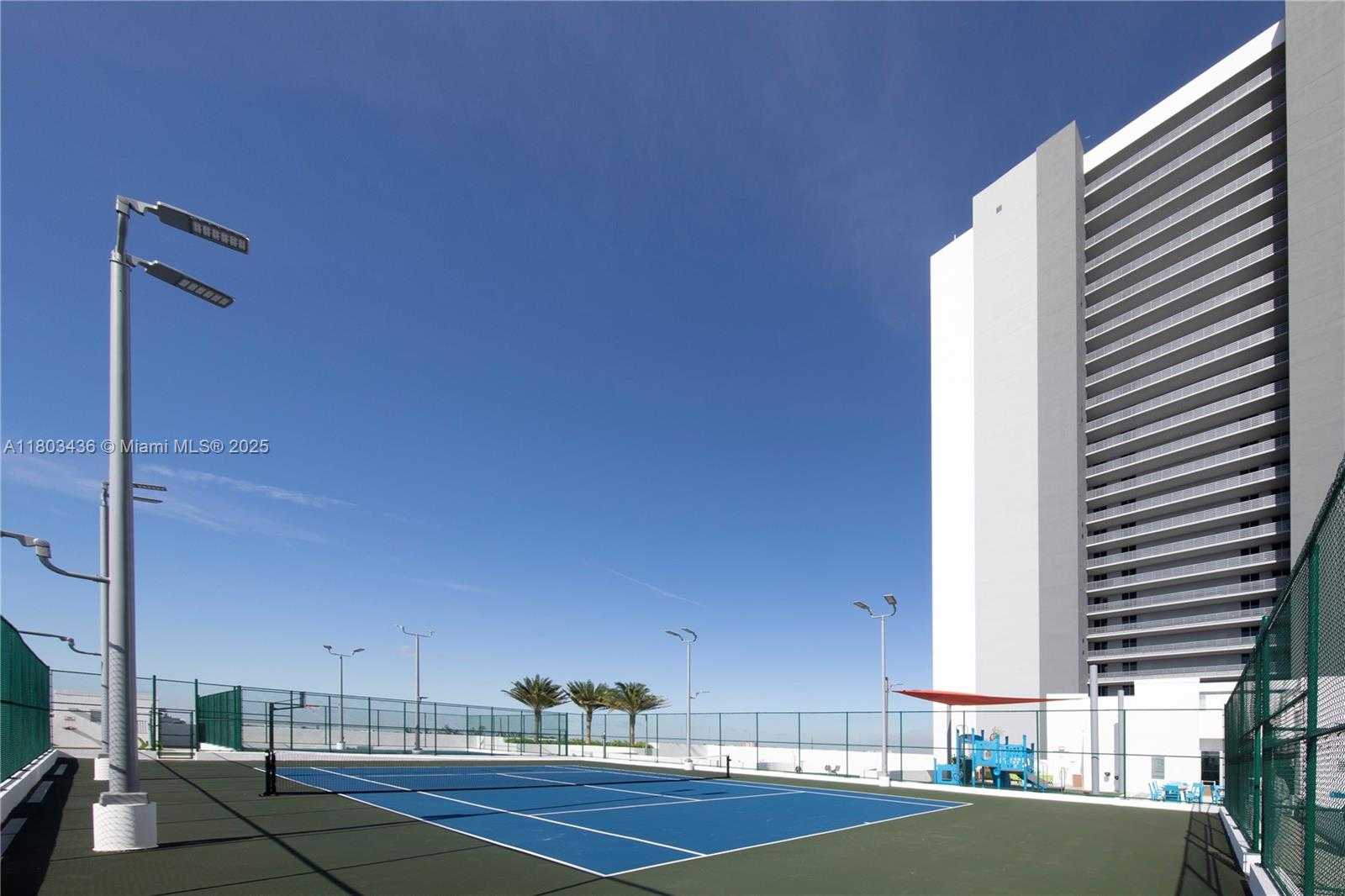 Small Image of 16385 BISCAYNE BLVD #421, North Miami Beach Number 28