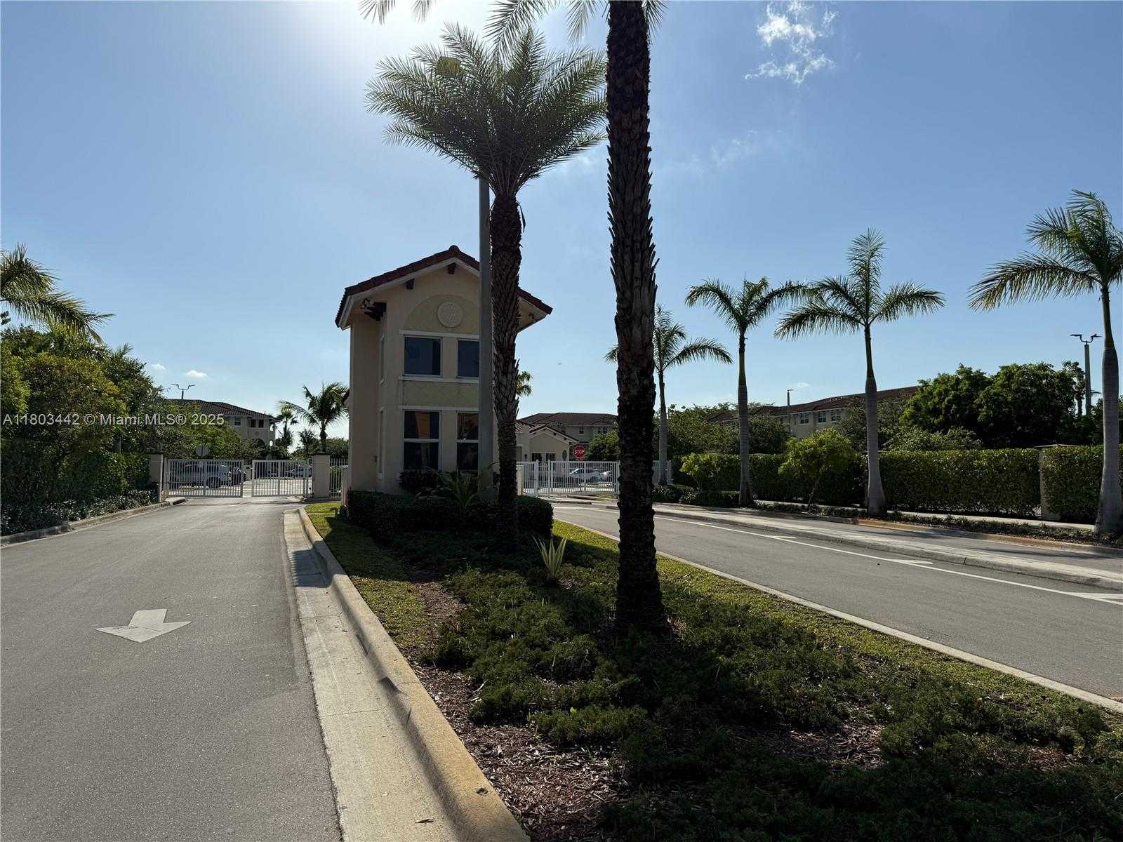 Small Image of 290 NORTH WEST 109TH AVE #202, Miami Number 2