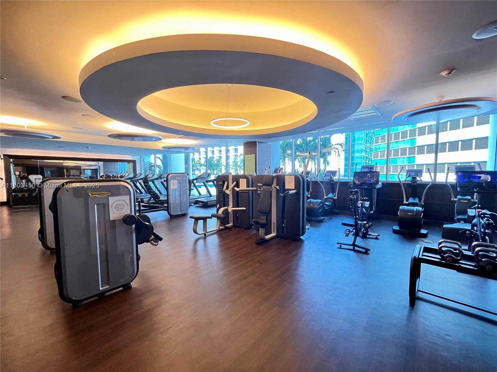 Small Image of 200 BISCAYNE BOULEVARD WAY #4111, Miami Number 18