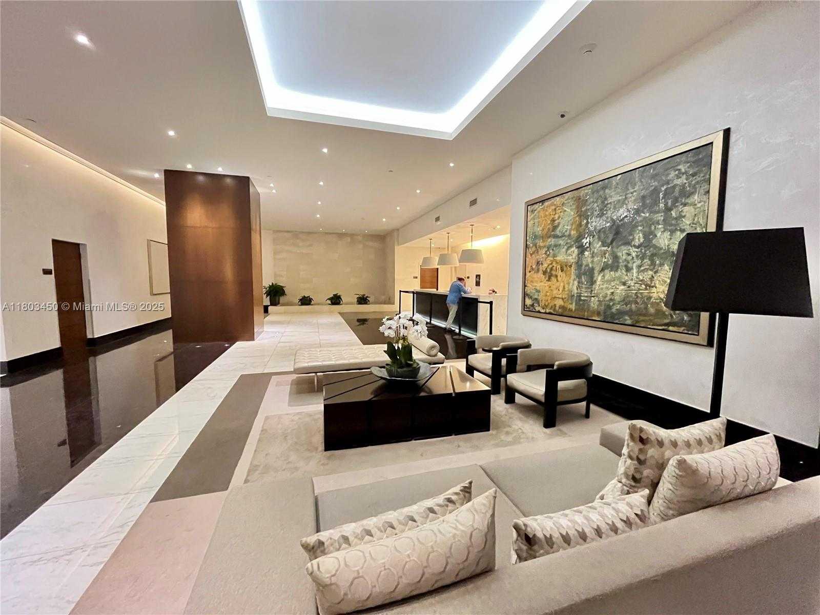 Small Image of 200 BISCAYNE BOULEVARD WAY #4111, Miami Number 21