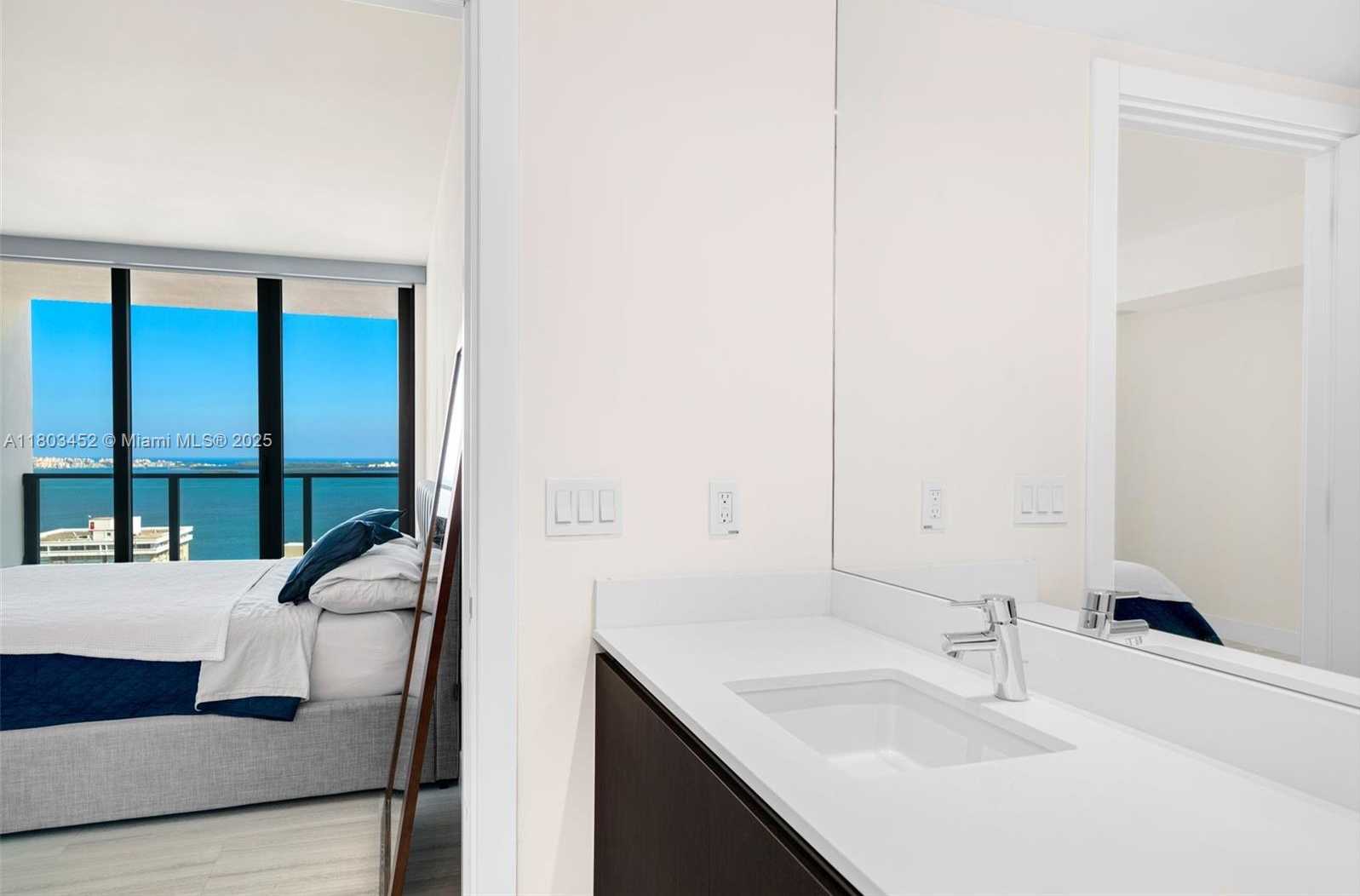 Small Image of 1451 BRICKELL AVE #2201, Miami Number 10