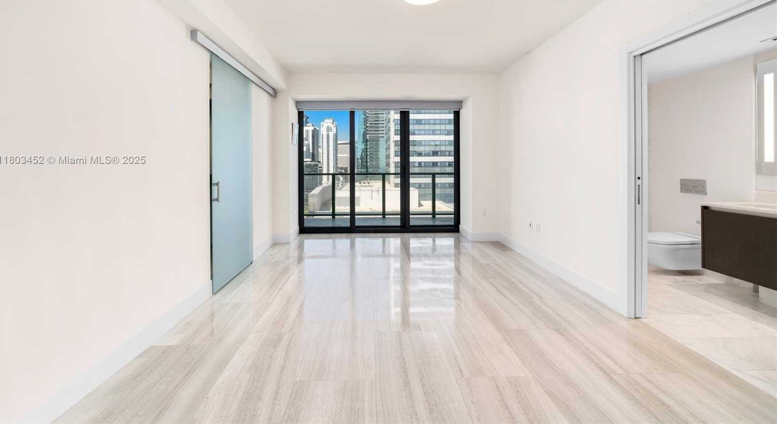 Small Image of 1451 BRICKELL AVE #2201, Miami Number 12