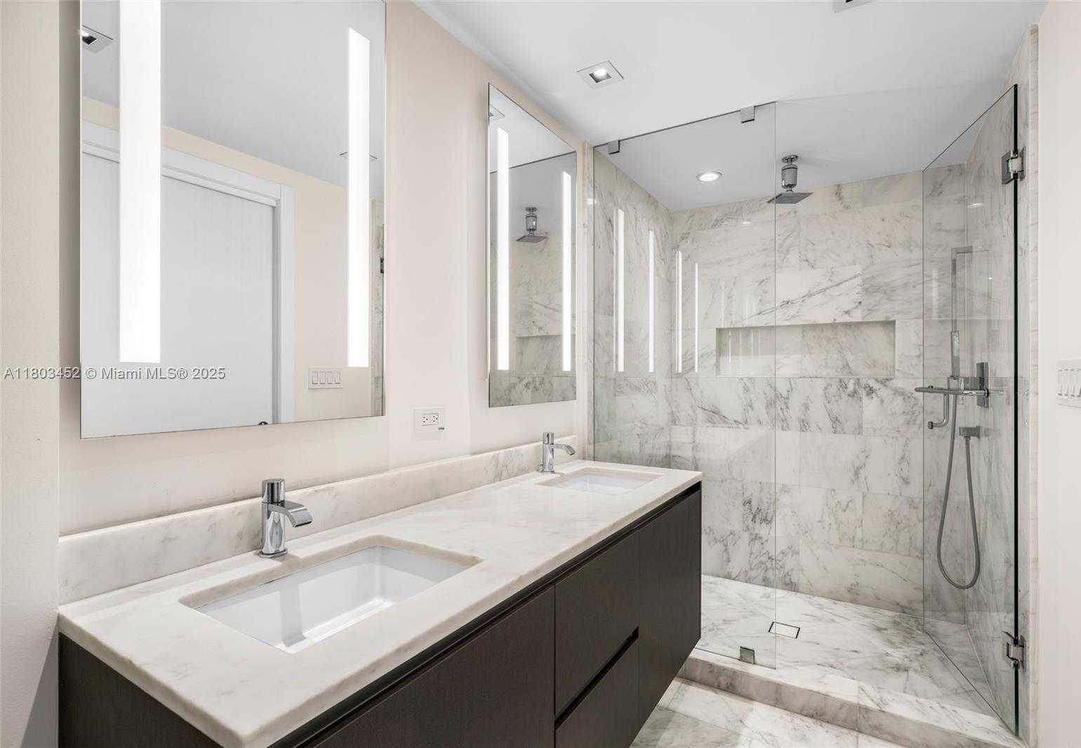 Small Image of 1451 BRICKELL AVE #2201, Miami Number 15