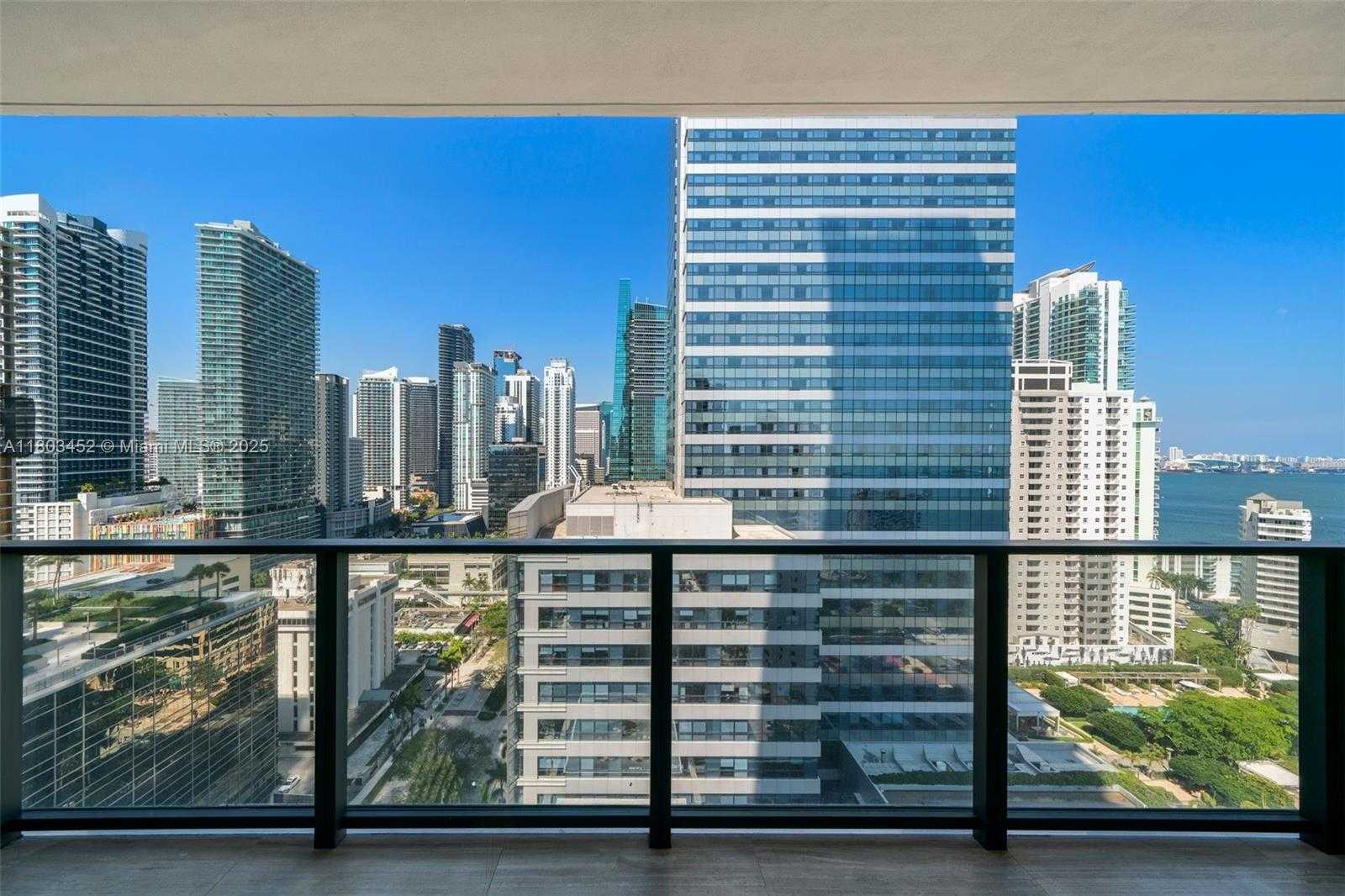 Small Image of 1451 BRICKELL AVE #2201, Miami Number 19