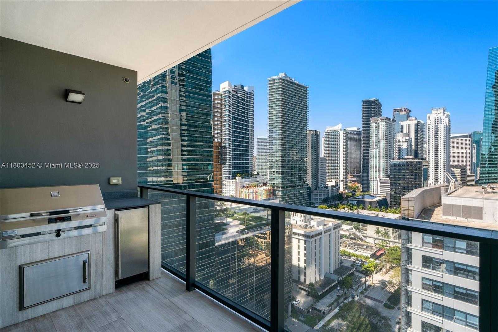 Small Image of 1451 BRICKELL AVE #2201, Miami Number 20
