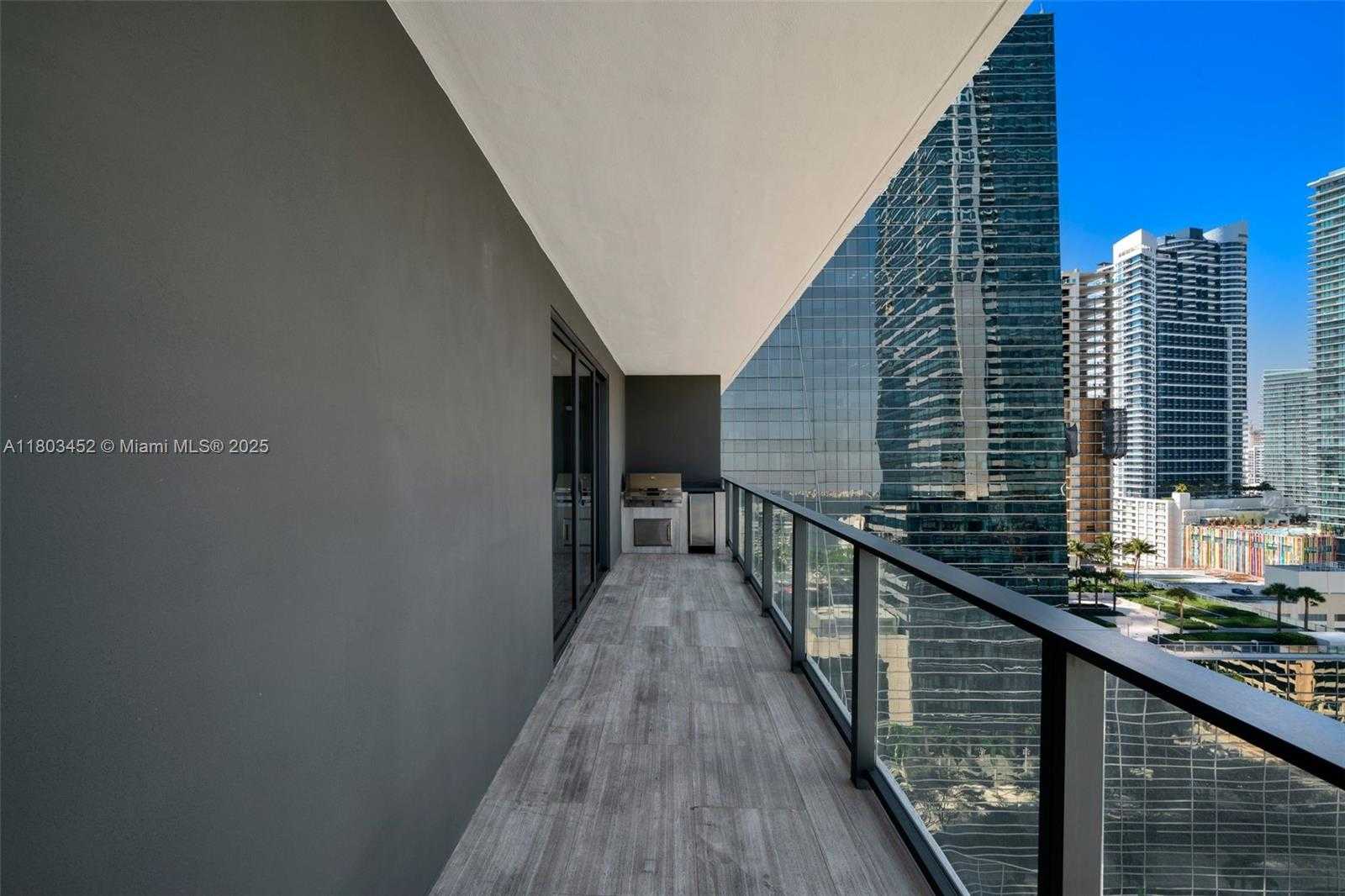 Small Image of 1451 BRICKELL AVE #2201, Miami Number 23