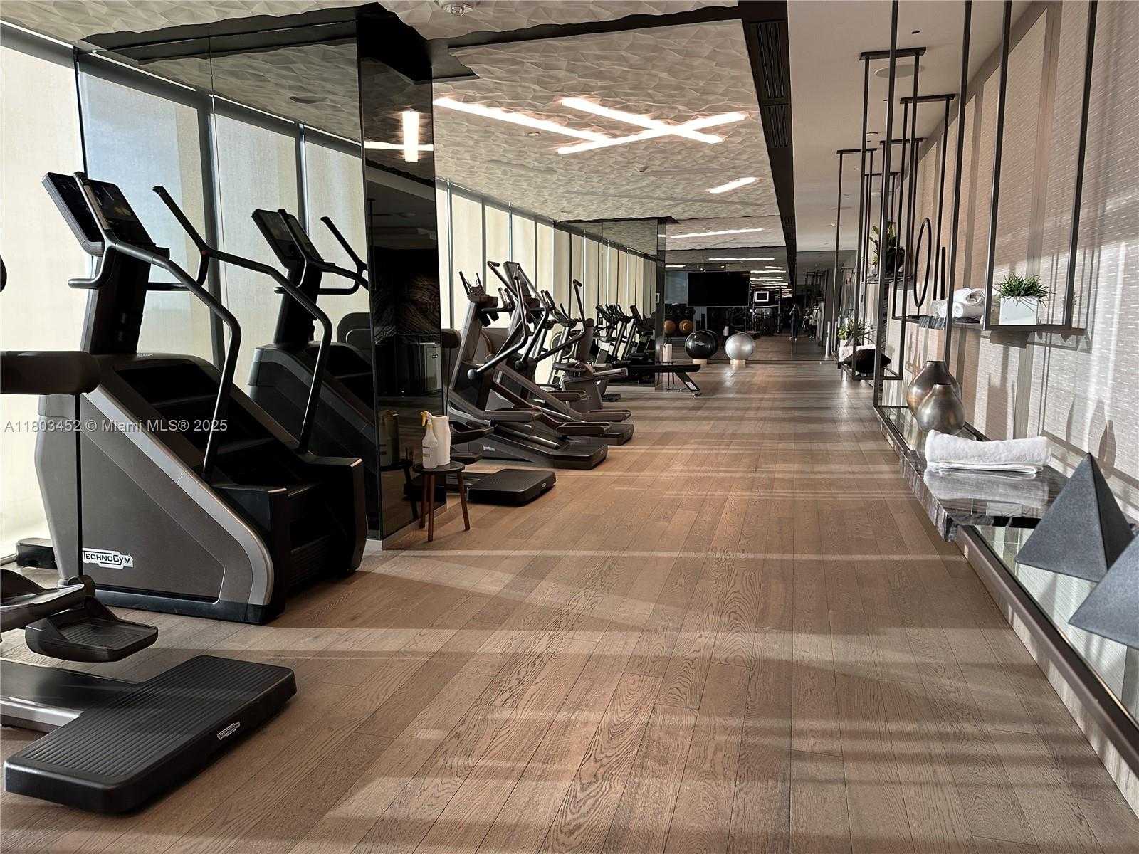 Small Image of 1451 BRICKELL AVE #2201, Miami Number 32